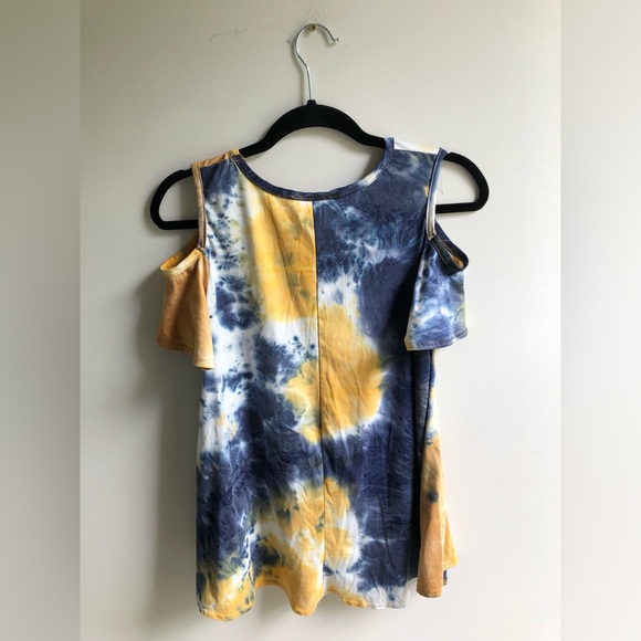 C’EST LA VIE Women's Size Medium Cut Out Tie Dye T Shirt - Picture 4 of 4